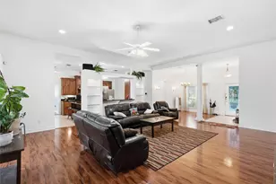 9120 Monarch Dr, Waco, TX 76712 - Photo 7