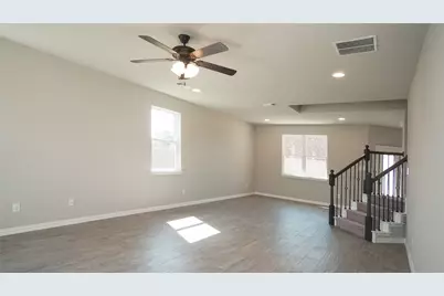 712 Prairie Creek Drive, Princeton, TX 75407 - Photo 5