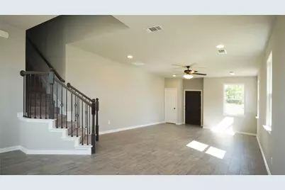 712 Prairie Creek Drive, Princeton, TX 75407 - Photo 5