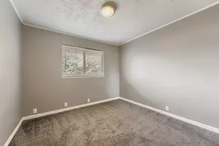 11907 Leisure Dr, Dallas, TX 75243 - Photo 15