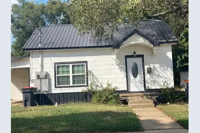 545 E Houston Street, Paris, TX 75460 - Photo 1