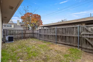 12816 Woodbend Ct, Dallas, TX 75243 - Photo 25