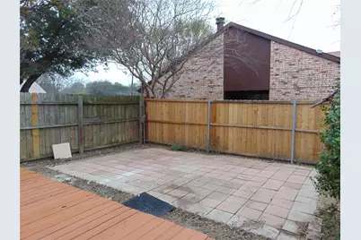 9402 Sugarberry Road, Dallas, TX 75249 - Photo 9