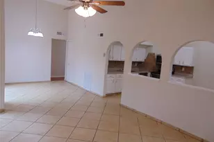 9402 Sugarberry Rd, Dallas, TX 75249 - Photo 5