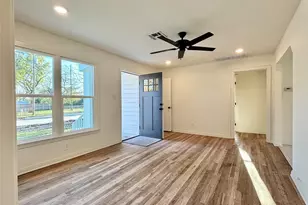 1104 W 10th St, McGregor, TX 76657 - Photo 5