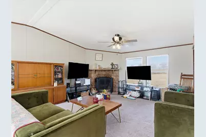 2722 Denver Road, Sunset, TX 76270 - Photo 21