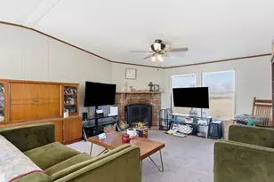 2722 Denver Rd, Sunset, TX 76270 - Photo 21