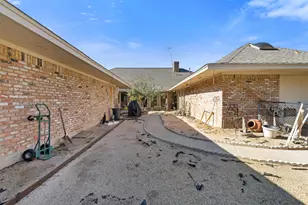 320 S Irving Heights Dr, Irving, TX 75060 - Photo 35