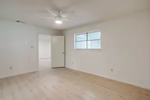 7325 Trimble Dr, Fort Worth, TX 76134 - Photo 17