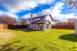 401 Point Royal Dr, Rowlett, TX 75087 - Photo 9