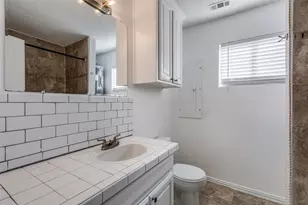 1921 Pelican Dr N, Pelican Bay, TX 76020 - Photo 9