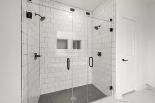 312 Lovett Ln, Burleson, TX 76028 - Photo 19