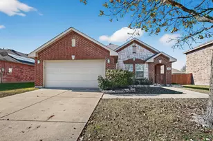 303 Laurel Ln, Fate, TX 75087 - Photo 5