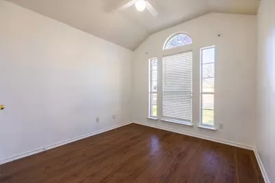 1309 McAnear Court, Cleburne, TX 76033 - Photo 17