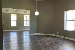 323 E Grand St, Whitewright, TX 75491 - Photo 5