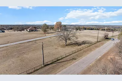 273 Toscana Circle, Gordonville, TX 76245 - Photo 9