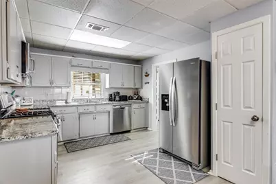 1152 W Lake Drive, Weatherford, TX 76087 - Photo 13