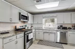 1152 W Lake Dr, Weatherford, TX 76087 - Photo 11