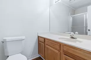 2421 Warrington Dr, Grand Prairie, TX 75052 - Photo 15