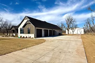 1642 Earhart Dr, Granbury, TX 76049 - Photo 5