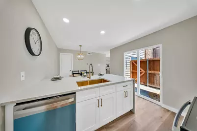 5518 Boca Raton Boulevard #316, Fort Worth, TX 76112 - Photo 3