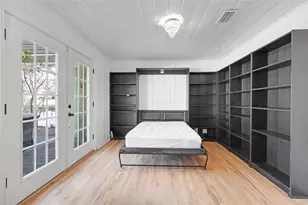 909 W Hunt St, McKinney, TX 75069 - Photo 13