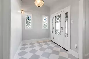 909 W Hunt St, McKinney, TX 75069 - Photo 5