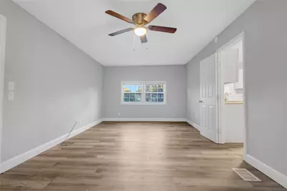 422 Stone Street, Mineola, TX 75773 - Photo 5