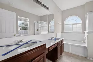 2139 Matagorda Ln, Grand Prairie, TX 75052 - Photo 19