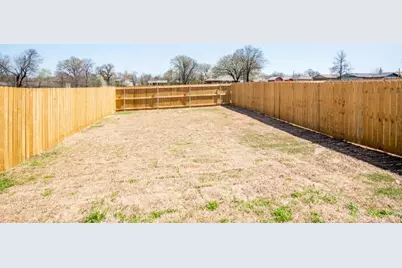 1516 Kennedy Street #B, Bonham, TX 75418 - Photo 11