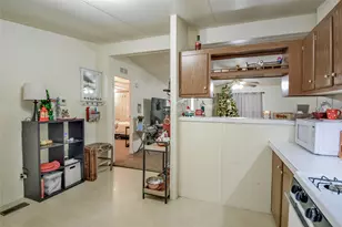 214 Gandy St, Lipan, TX 76462 - Photo 19