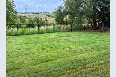 15500 Pioneer Bluff Trail, Fort Worth, TX 76262 - Photo 29