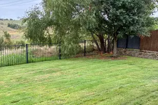 15500 Pioneer Bluff Trail, Fort Worth, TX 76262 - Photo 27