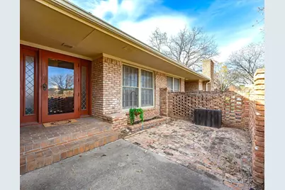 3514 Shady Valley Drive, Pantego, TX 76013 - Photo 3