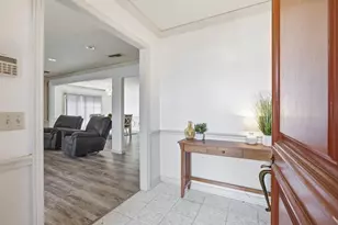 3514 Shady Valley Dr, Pantego, TX 76013 - Photo 7