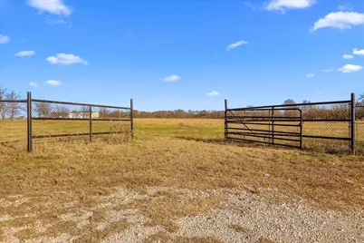 531 Private Road 4721, Rhome, TX 76078 - Photo 5