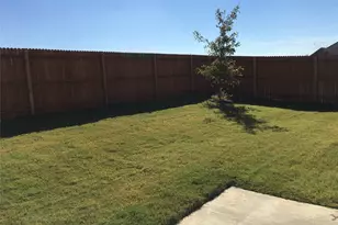 1913 Christopher Creek Dr, Little Elm, TX 75068 - Photo 17