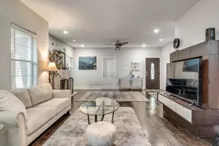 4307A Vandelia St, Dallas, TX 75219 - Photo 7