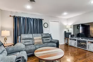 2817 Cumberland Dr, Garland, TX 75041 - Photo 3