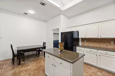 1608 Crestmeadow Lane, Mansfield, TX 76063 - Photo 15