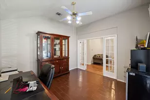 1608 Crestmeadow Ln, Mansfield, TX 76063 - Photo 9