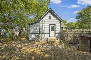 1010 E Main St, Gainesville, TX 76240 - Photo 25