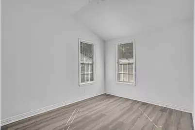 1010 E Main Street, Gainesville, TX 76240 - Photo 13