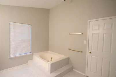 4348 Kenwood Drive, Grapevine, TX 76051 - Photo 17