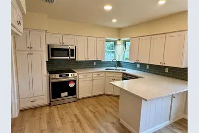 6513 Circleview Drive, North Richland Hills, TX 76180 - Photo 5