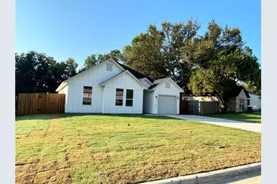 3708 Moonstone Drive, Dallas, TX 75241 - Photo 3