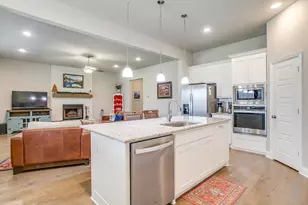 320 Ben Thomas St, Burleson, TX 76028 - Photo 17