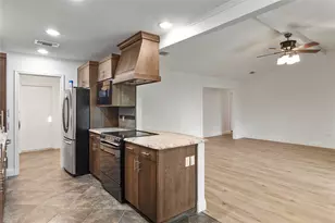 10129 Buffalo Grove Rd, Fort Worth, TX 76108 - Photo 9