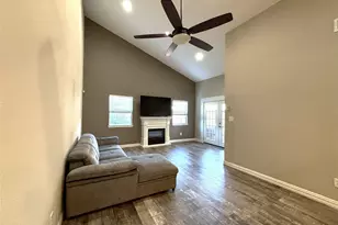 9461 Timberleaf Dr, Dallas, TX 75243 - Photo 7