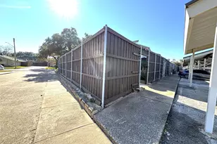 9461 Timberleaf Dr, Dallas, TX 75243 - Photo 31